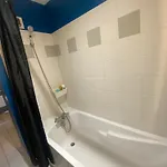Quartier Halles 70m2 דירה *