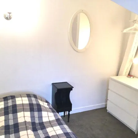 Quartier Halles 70m2 아파트